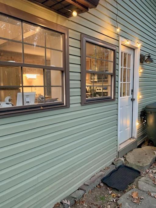 Peaceful Seasonal Wooded Cottage Close To Everything Tafton Buitenkant foto